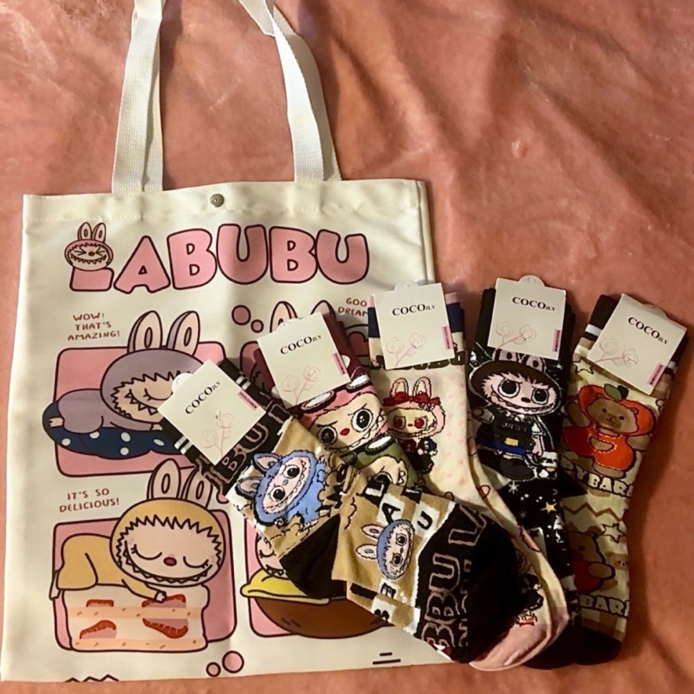 Cute Cartoon Tote Bag and Socks Set (LABUBU)